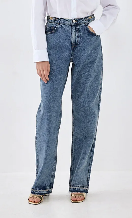Straight-leg jeans in a mid-blue marble wash